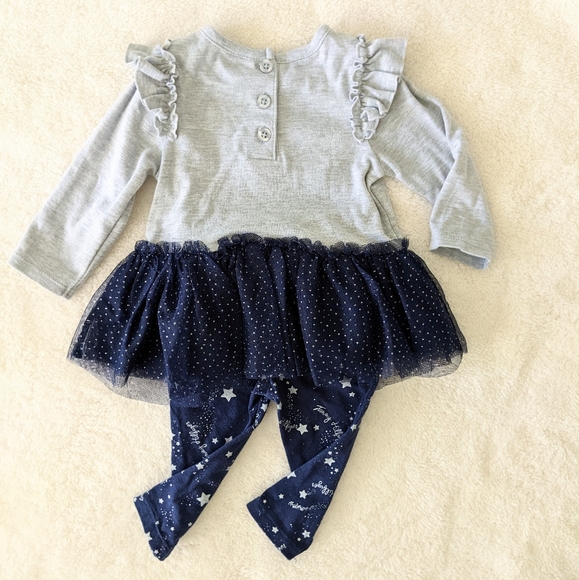 Tommy Hilfiger Infant Grey Long Sleeve Top with Blue/SilverLeggings. Size 3-6M - Picture 2 of 6